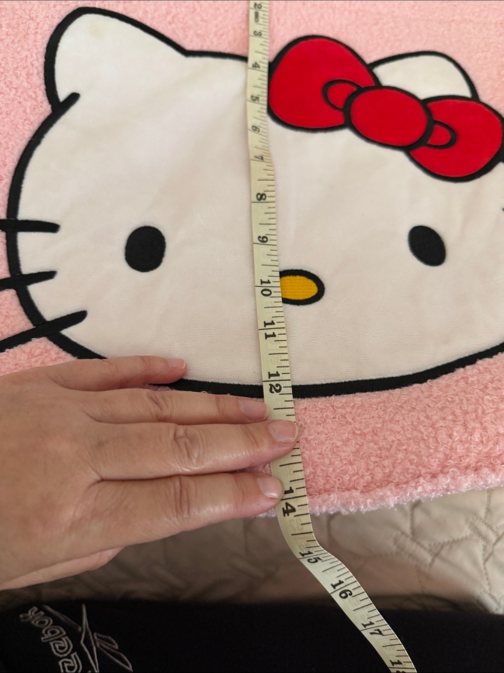 Sanrio large Pink Sherpa Plush Tote Bag with Hello Kitty Motif - Picture 8 of 10